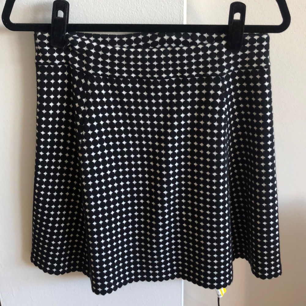 Like new theory cotton black and white skirt